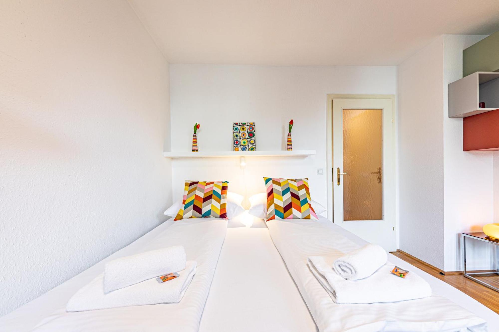 Calm & Connected By Jr City Apartments Wina Bagian luar foto